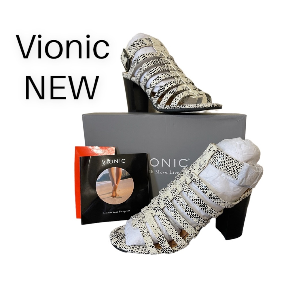 New In Box-Vionic Snakeskin Print Heels🐍